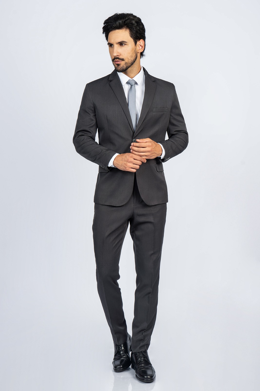 Terno grafite para aluguel na Nanda Dress Suits